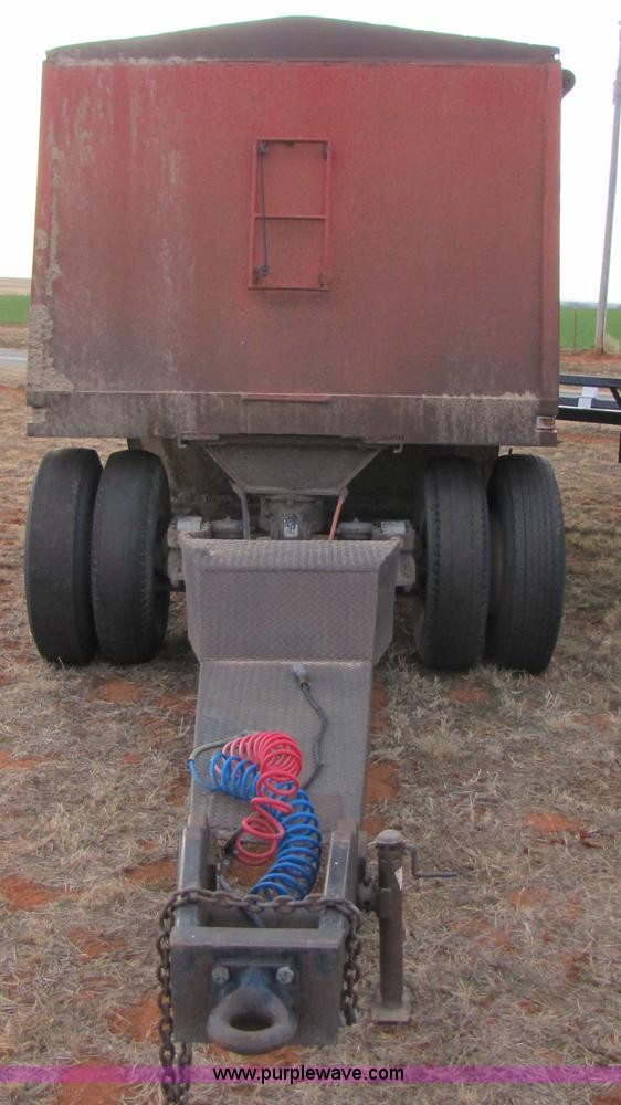 image for item 3512 1990 Shop-built 17' grain hopper pup trailer