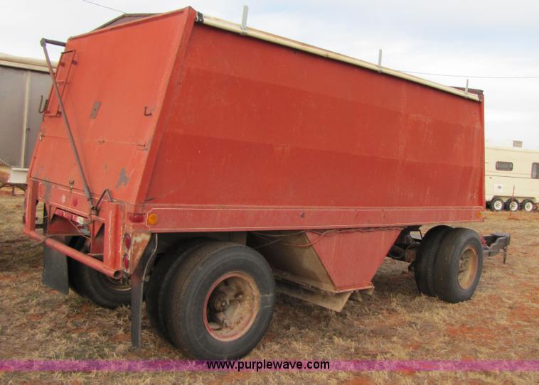 image for item 3512 1990 Shop-built 17' grain hopper pup trailer
