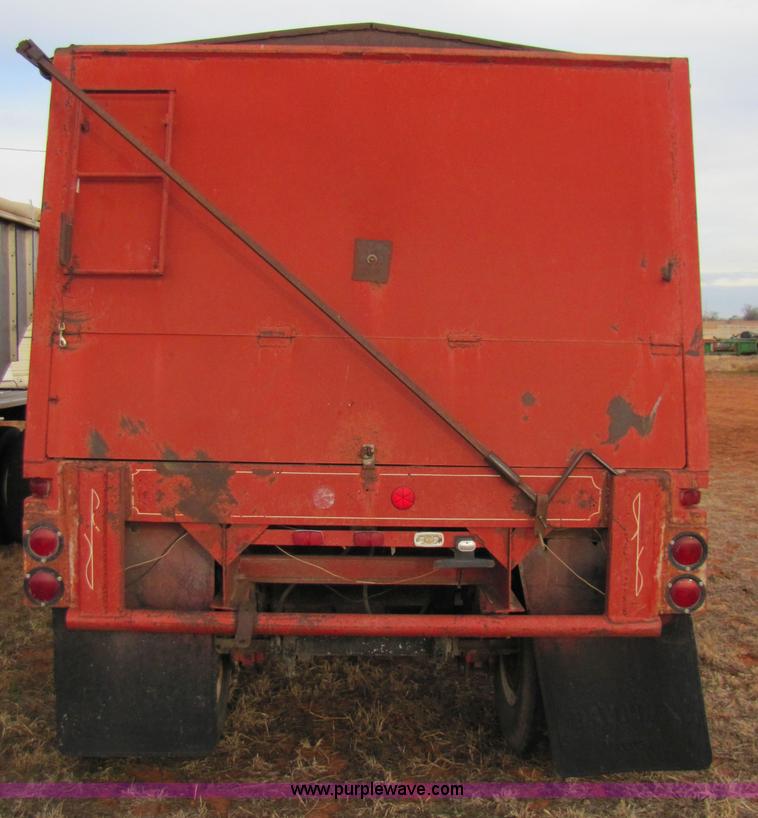 image for item 3512 1990 Shop-built 17' grain hopper pup trailer