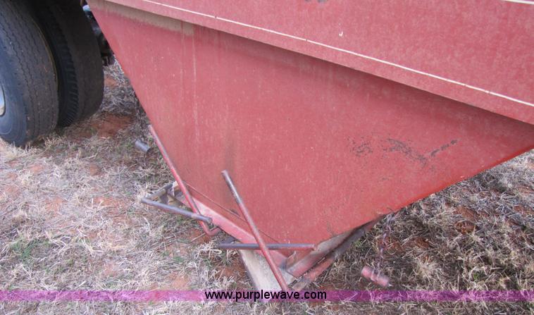 image for item 3512 1990 Shop-built 17' grain hopper pup trailer