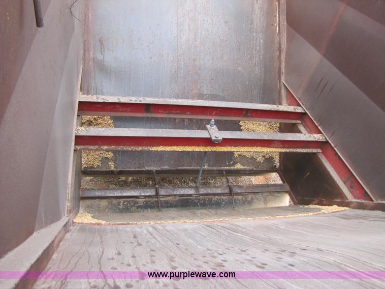 image for item 3512 1990 Shop-built 17' grain hopper pup trailer