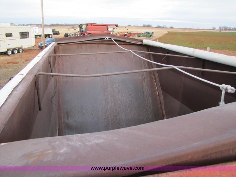 image for item 3512 1990 Shop-built 17' grain hopper pup trailer