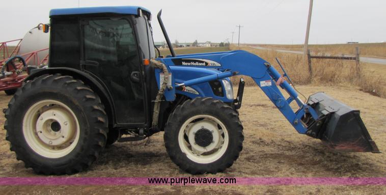 image for item 3574 2005 New Holland TN75DA MFWD tractor