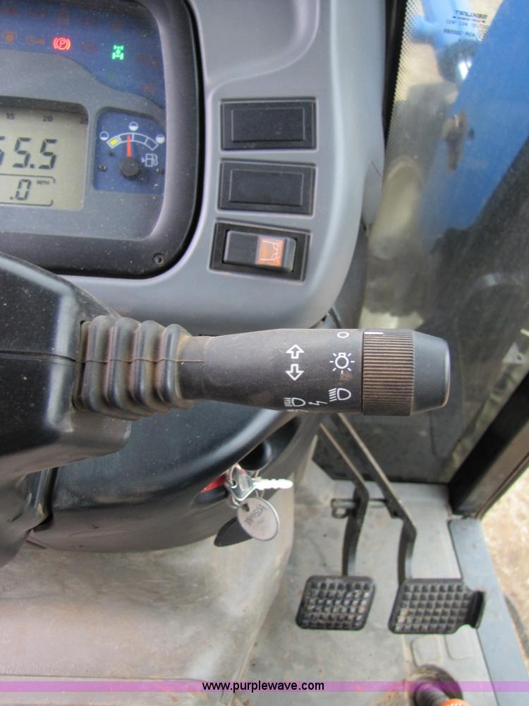 image for item 3574 2005 New Holland TN75DA MFWD tractor