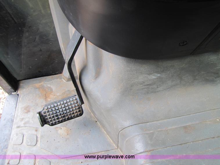 image for item 3574 2005 New Holland TN75DA MFWD tractor