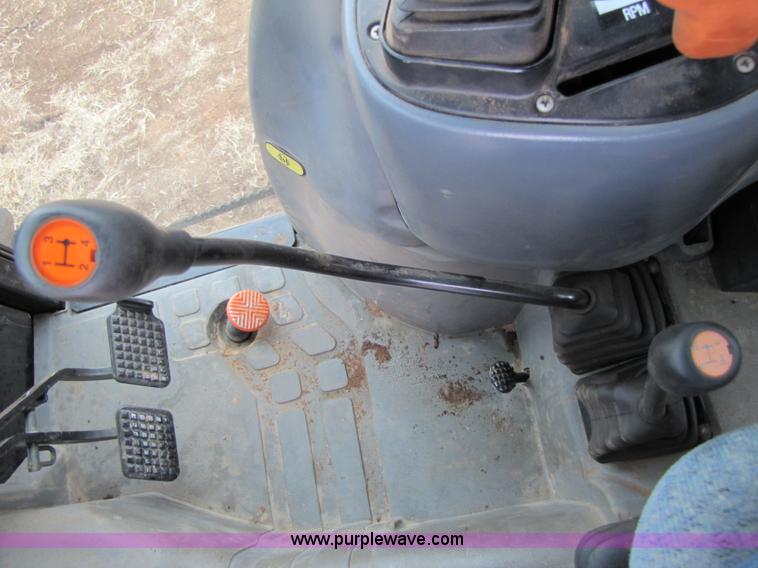 image for item 3574 2005 New Holland TN75DA MFWD tractor