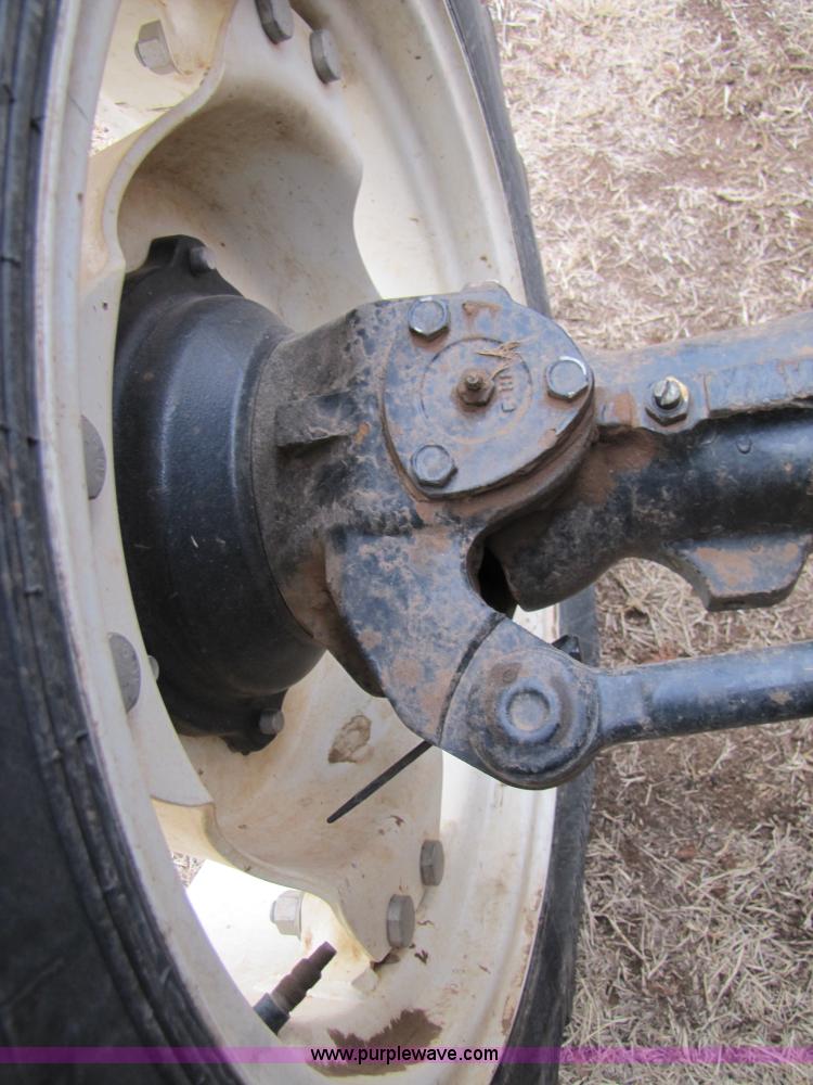 image for item 3574 2005 New Holland TN75DA MFWD tractor