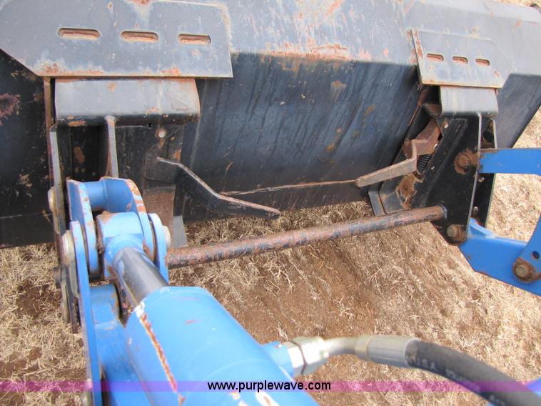 image for item 3574 2005 New Holland TN75DA MFWD tractor