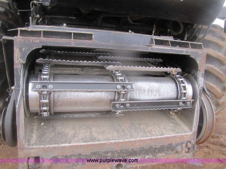 image for item 3575 1999 Gleaner R72 combine