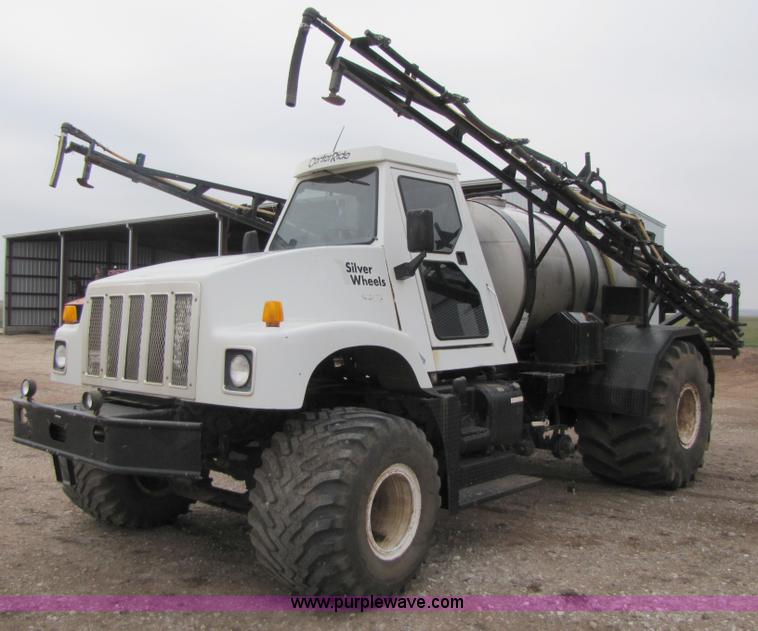 image for item 3578 1994 Silver Wheels fertilizer/sprayer truck