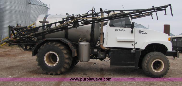 image for item 3578 1994 Silver Wheels fertilizer/sprayer truck