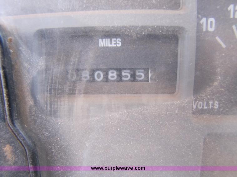 image for item 3578 1994 Silver Wheels fertilizer/sprayer truck