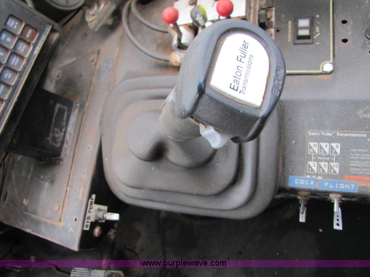 image for item 3578 1994 Silver Wheels fertilizer/sprayer truck