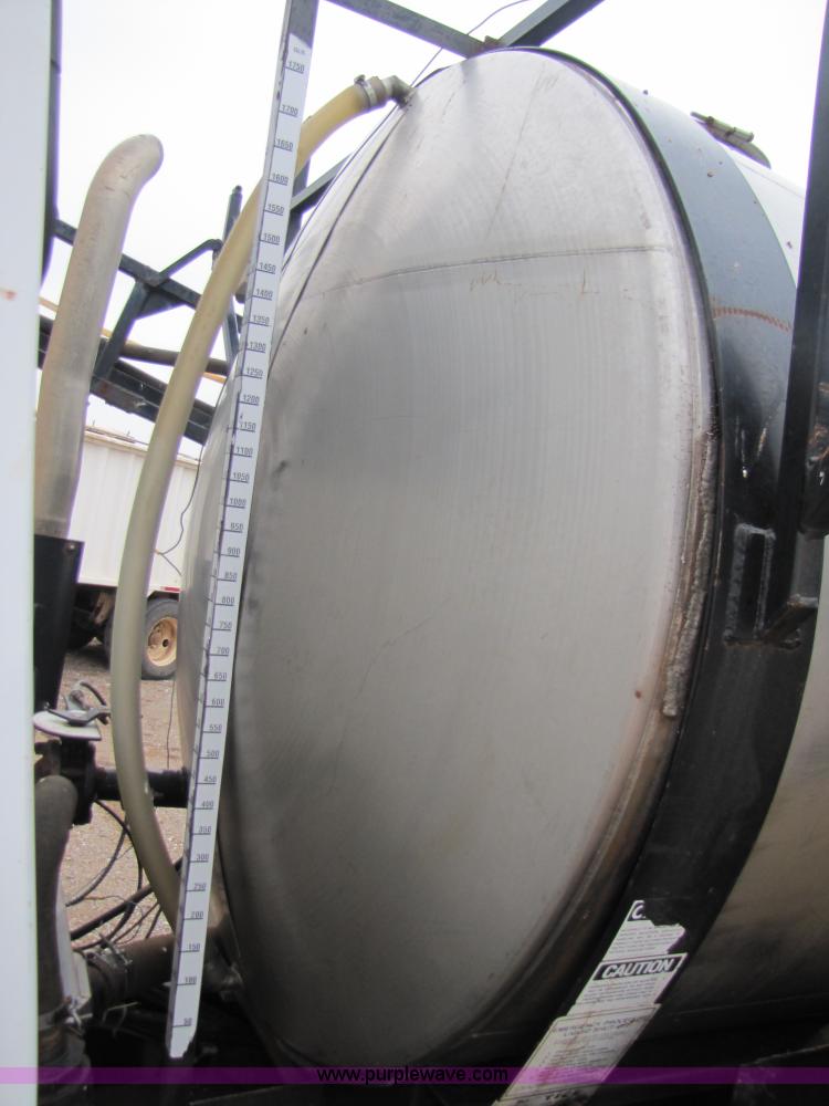 image for item 3578 1994 Silver Wheels fertilizer/sprayer truck