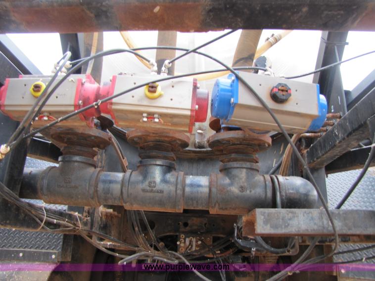 image for item 3578 1994 Silver Wheels fertilizer/sprayer truck