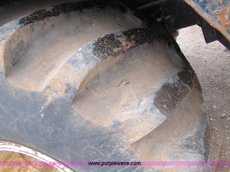 image for item 3578 1994 Silver Wheels fertilizer/sprayer truck