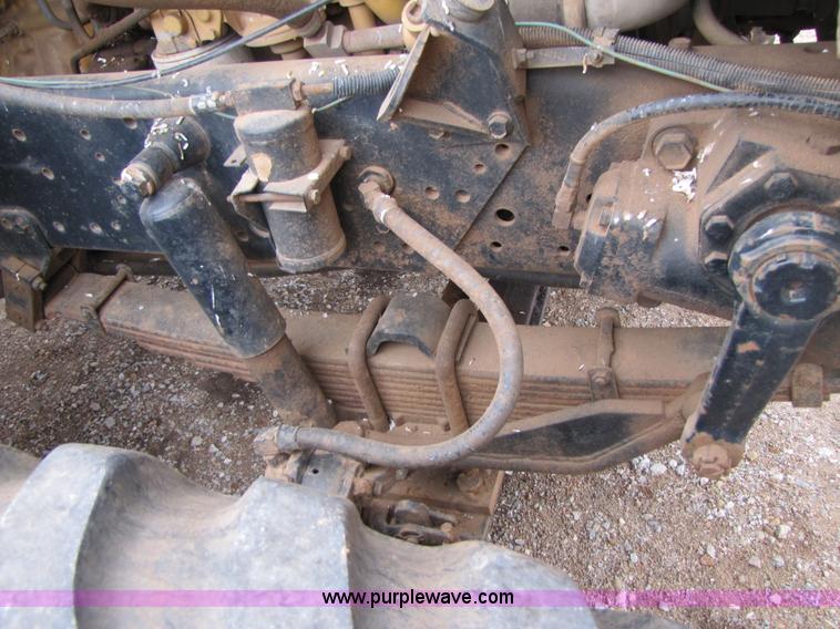 image for item 3578 1994 Silver Wheels fertilizer/sprayer truck