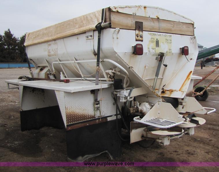 image for item 3578 1994 Silver Wheels fertilizer/sprayer truck