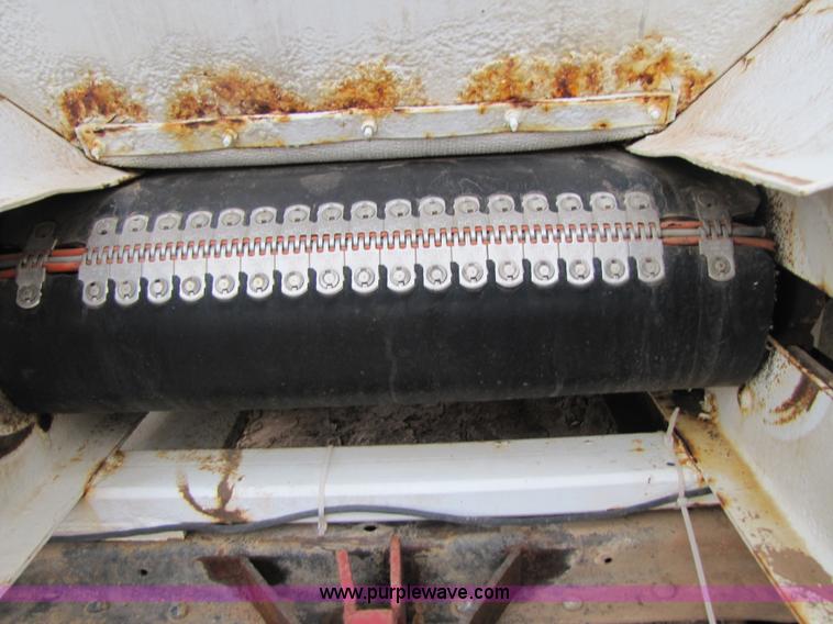 image for item 3578 1994 Silver Wheels fertilizer/sprayer truck