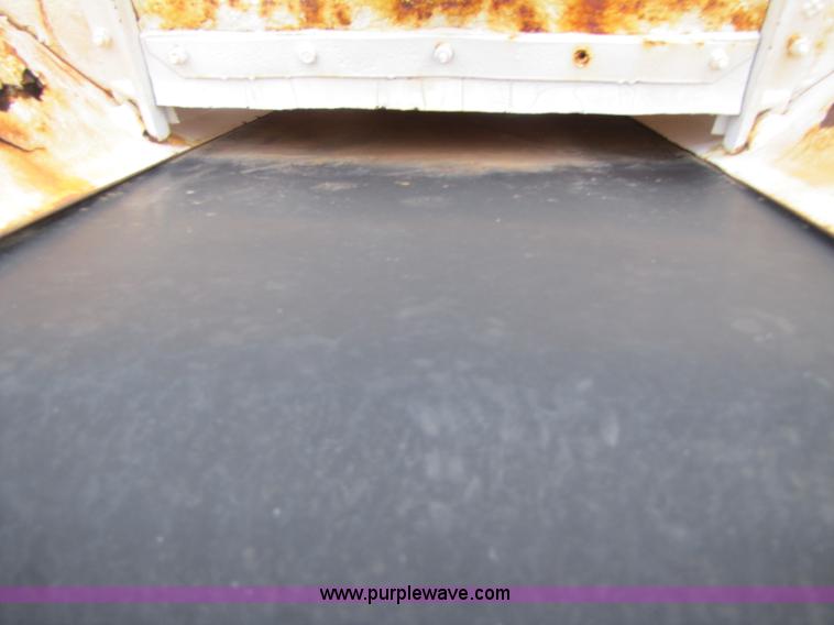 image for item 3578 1994 Silver Wheels fertilizer/sprayer truck