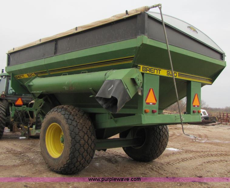image for item 3579 Brent 920 grain cart