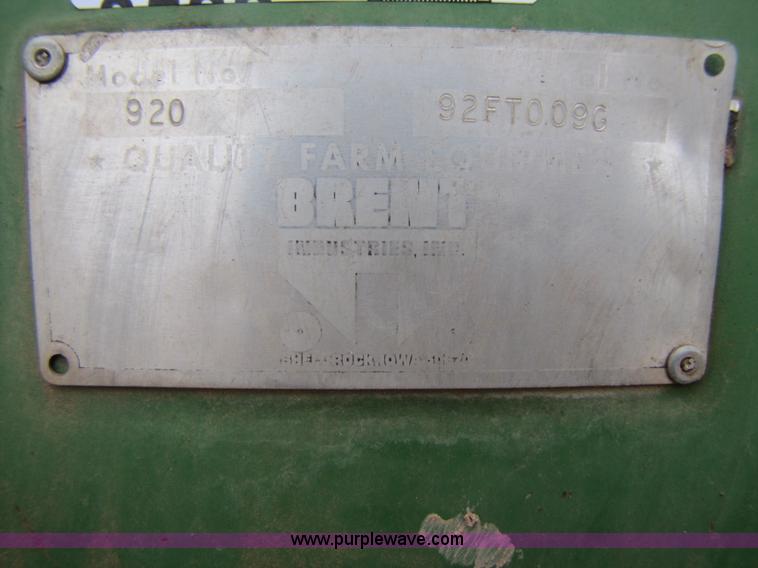 image for item 3579 Brent 920 grain cart