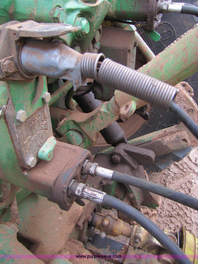 image for item 3579 Brent 920 grain cart