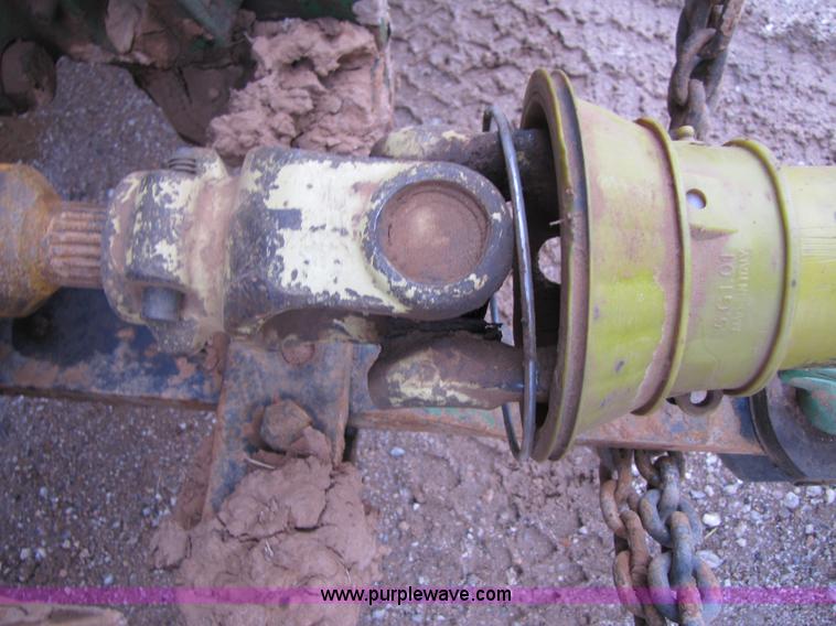 image for item 3579 Brent 920 grain cart