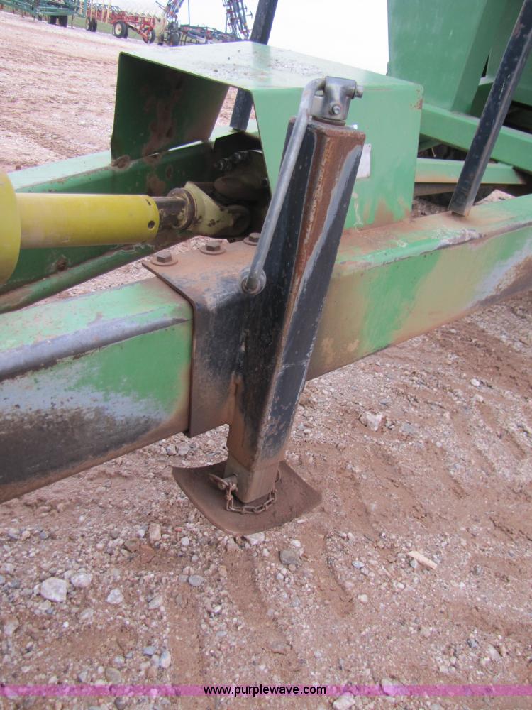 image for item 3579 Brent 920 grain cart