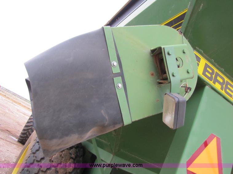 image for item 3579 Brent 920 grain cart