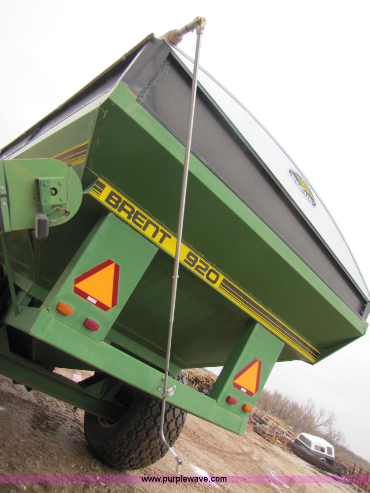 image for item 3579 Brent 920 grain cart