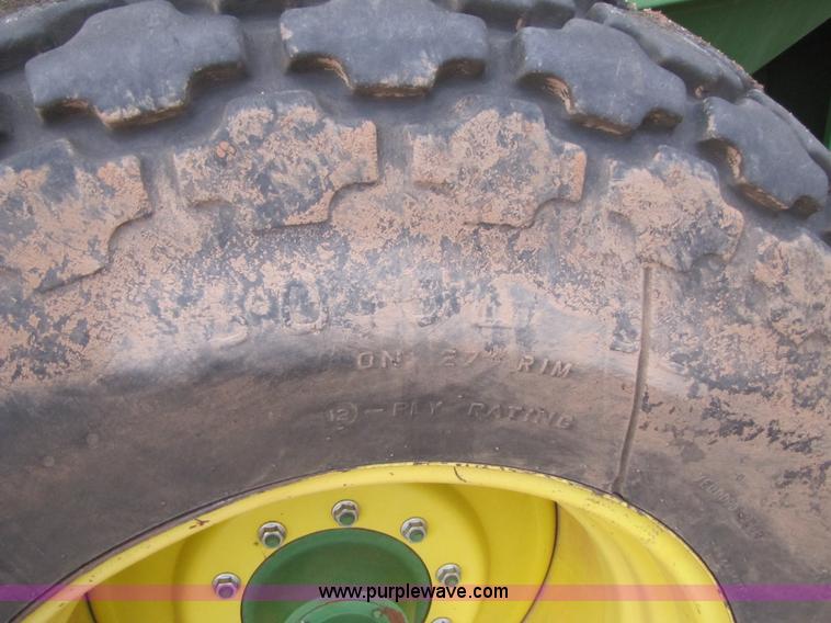 image for item 3579 Brent 920 grain cart