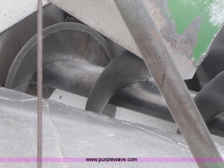 image for item 3579 Brent 920 grain cart