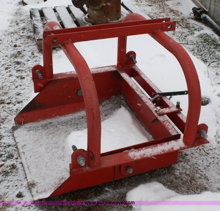 image for item 4652 TSC three-point scoop