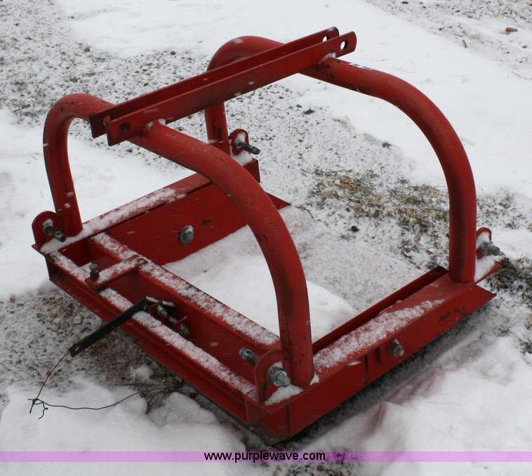 image for item 4652 TSC three-point scoop