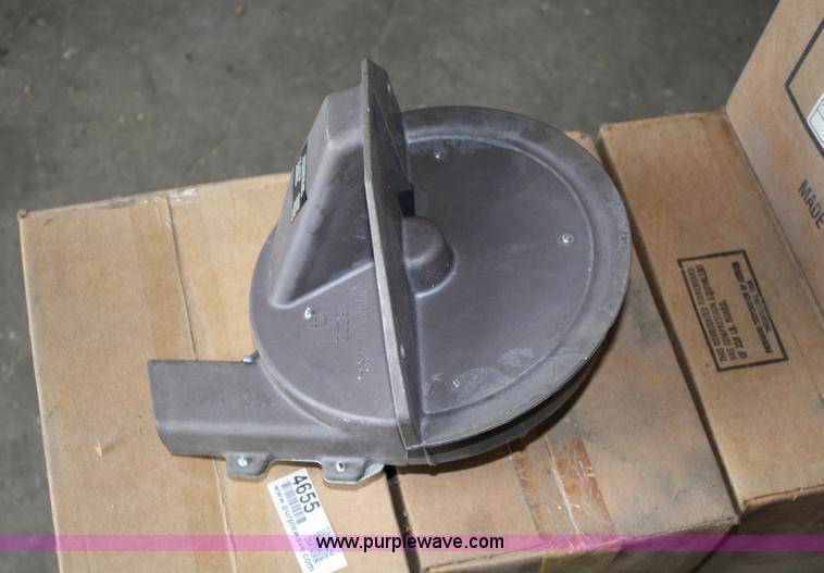 image for item 4655 (12) Kinze brush style seed meters