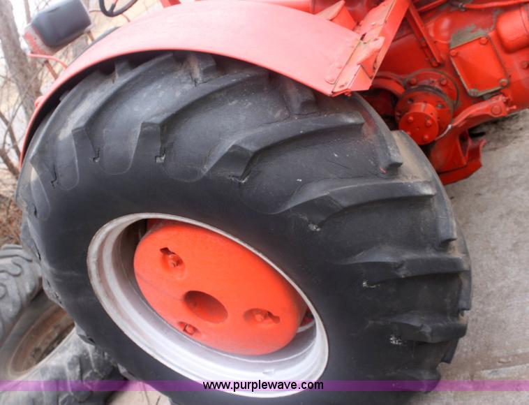 image for item 6278 1947 Case LA tractor