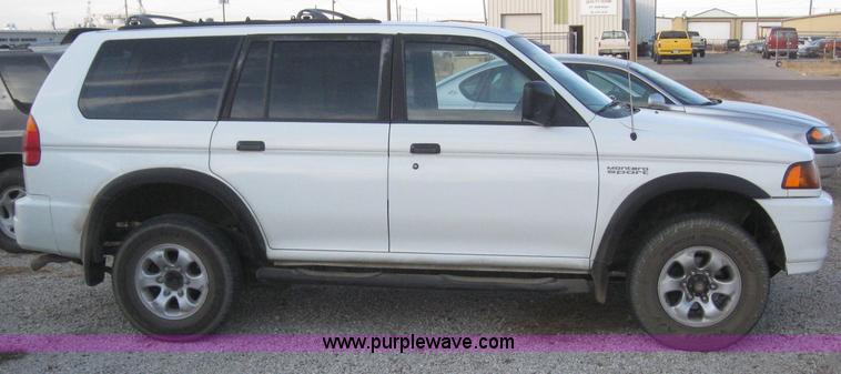 image for item 3152 1998 Mitsubishi Montero Sport LS