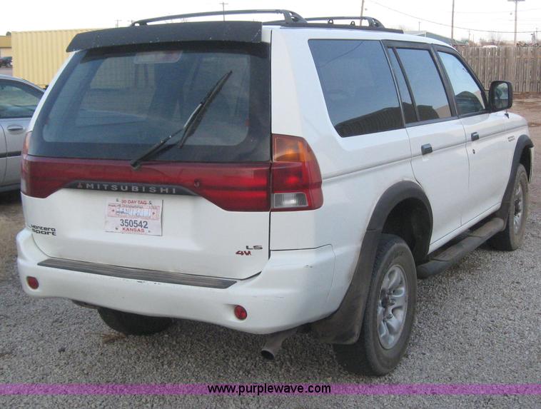 image for item 3152 1998 Mitsubishi Montero Sport LS