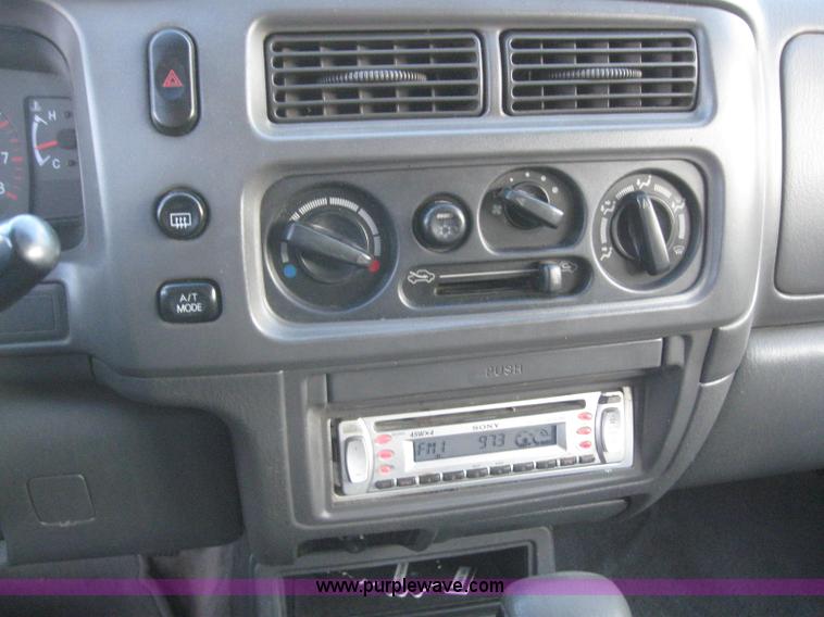 image for item 3152 1998 Mitsubishi Montero Sport LS