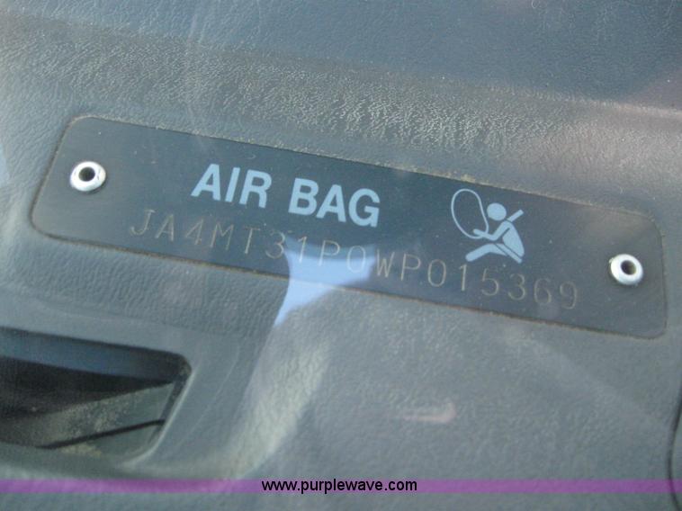 image for item 3152 1998 Mitsubishi Montero Sport LS