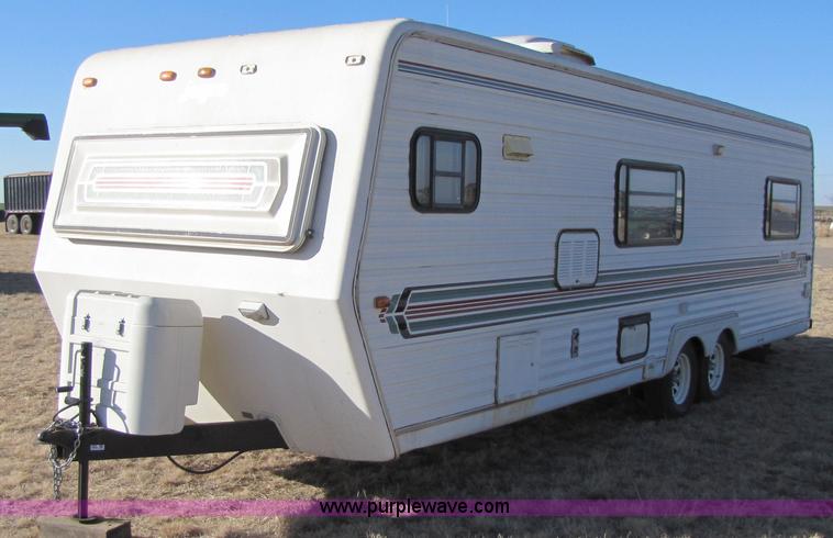 image for item 3561 1989 Jayco 29' travel trailer