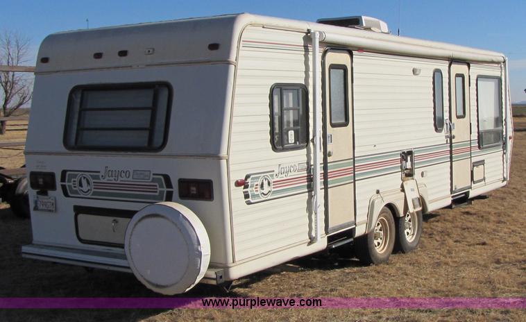 image for item 3561 1989 Jayco 29' travel trailer