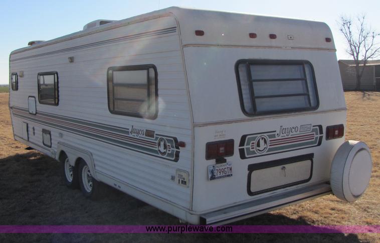 image for item 3561 1989 Jayco 29' travel trailer