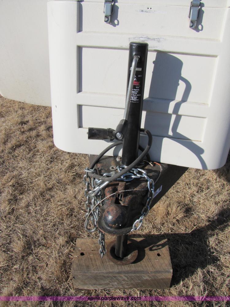 image for item 3561 1989 Jayco 29' travel trailer