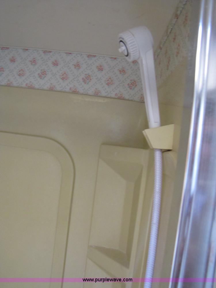 image for item 3561 1989 Jayco 29' travel trailer