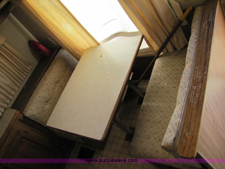 image for item 3561 1989 Jayco 29' travel trailer