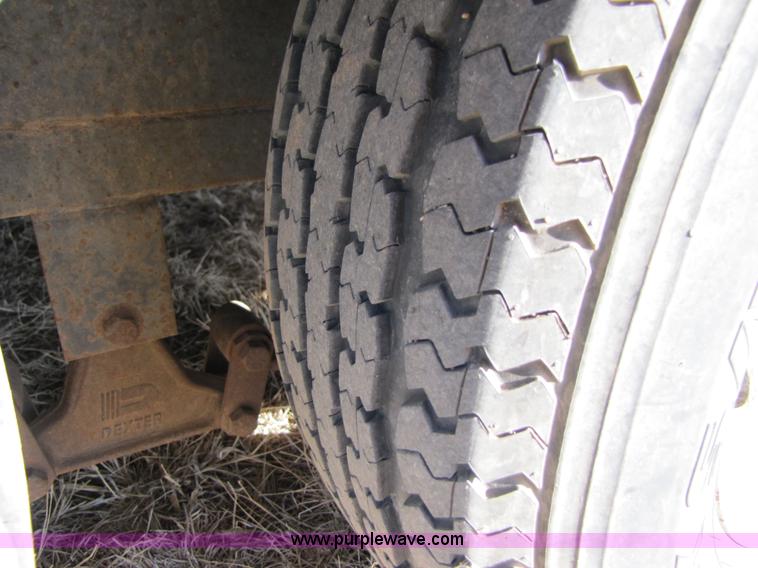 image for item 3561 1989 Jayco 29' travel trailer