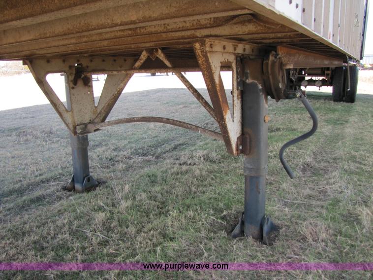 image for item 3566 1972 Gindy GF25450861 open top van trailer with tarp