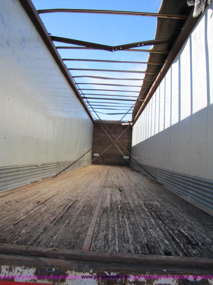 image for item 3566 1972 Gindy GF25450861 open top van trailer with tarp